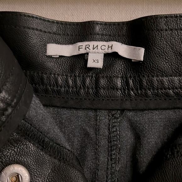 French Black snap front faux leather skirt XS - Picture 8 of 15